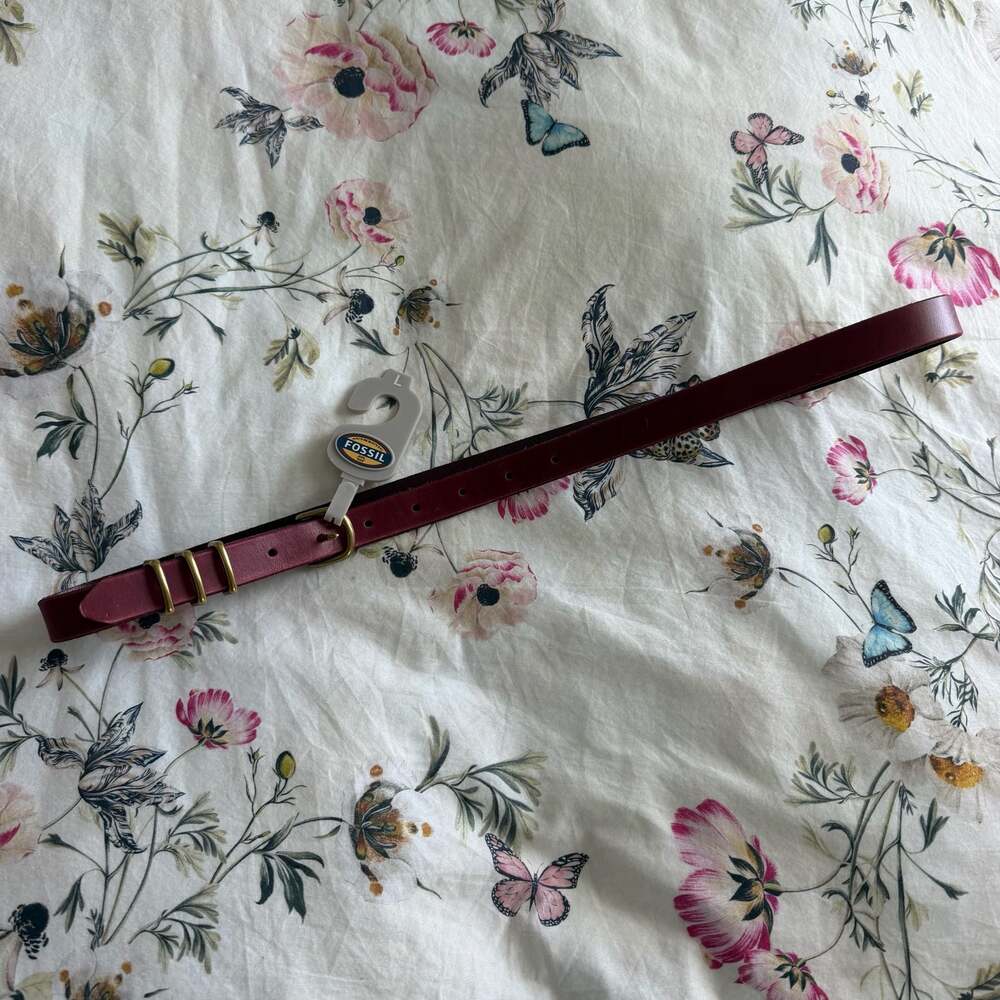Fossil Women's Burgundy Genuine Leather Belt